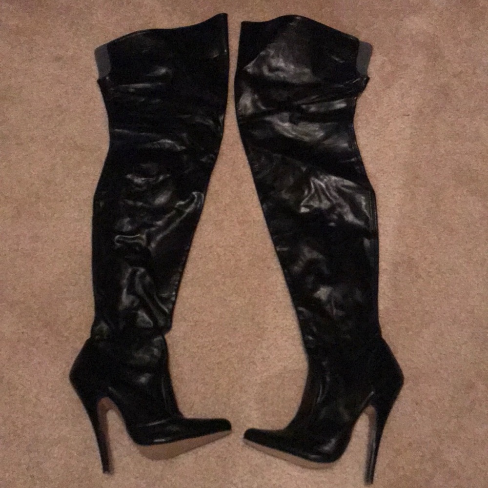 Black leather thigh high boots. Size 9